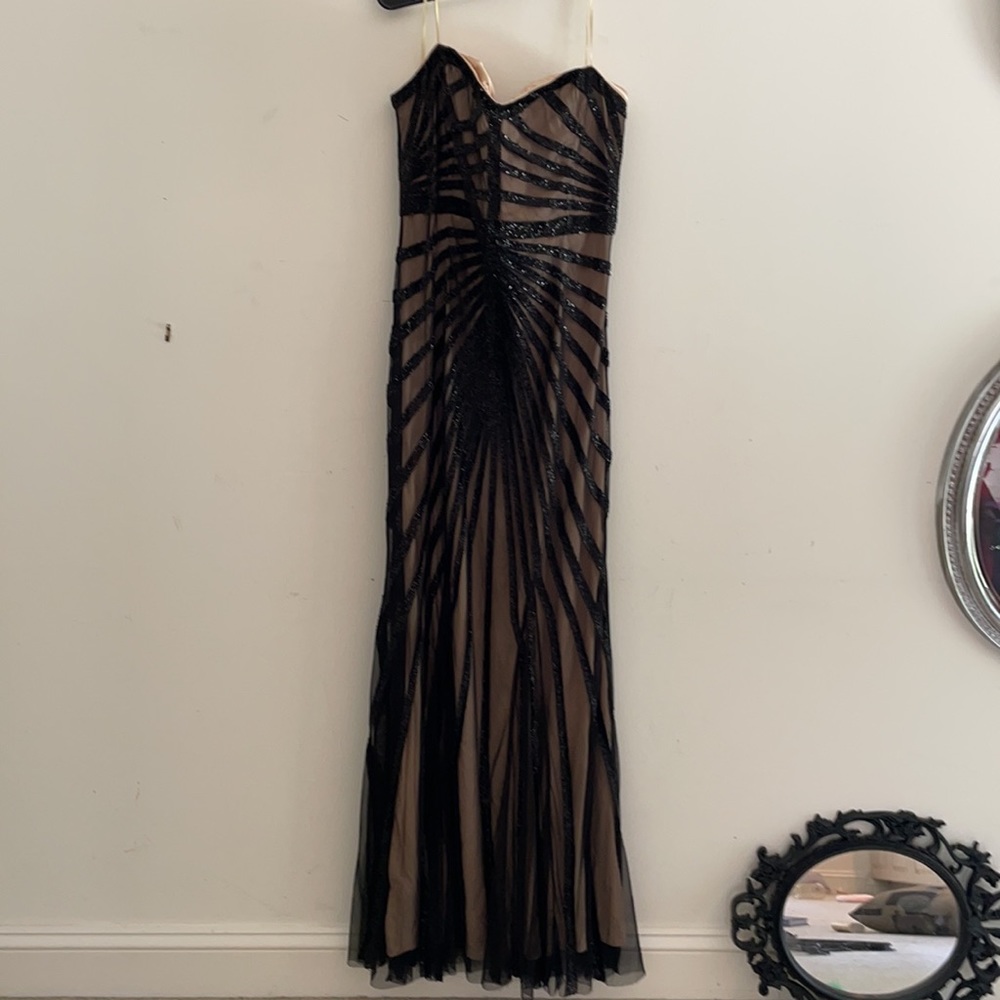 Rachel Gilbert black and white beaded gown size 6 - Picture 3 of 9